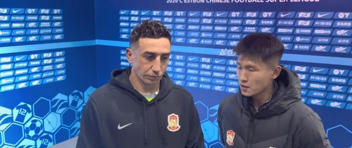 戴维森：郑智战术理念重塑青岛西海岸控球体系