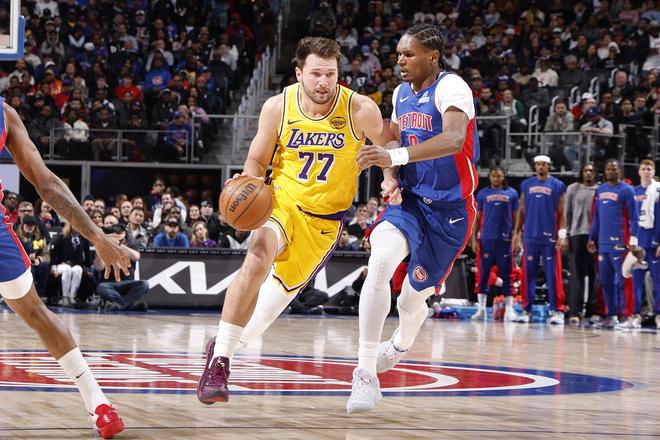 湖人惨败活塞暴露三大争冠隐患