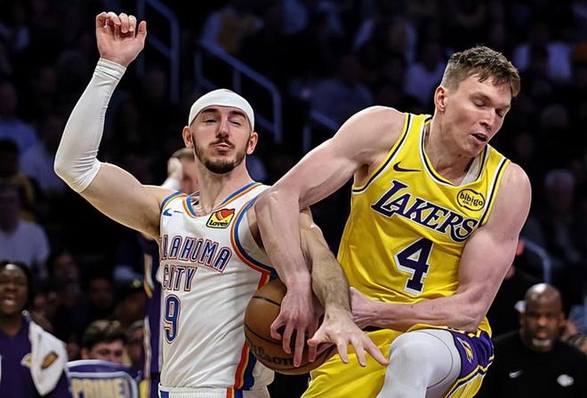 雷霆大胜湖人 克内克特数据低迷引质疑